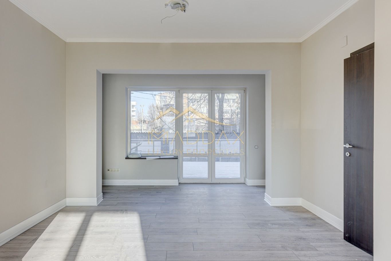 Vila ***400mp*** + Curte Proprie // zona Aviației - Poză 3