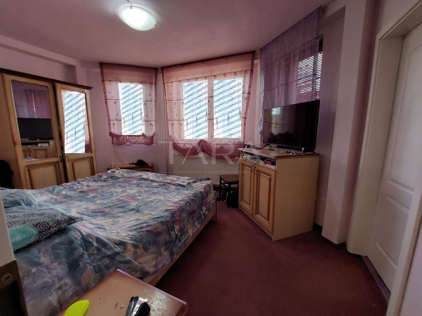 APARTAMENT IN VILA, 4 camere si terasa, Floresti central. - Poză 4