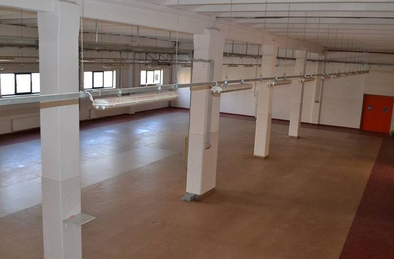 Hala de vanzare in zona Torontalului - Poză 7