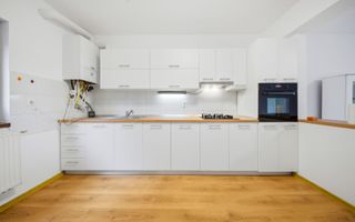 Apartament 3 camere cu gradina proprie si parcare, Grand Hotel Italia - Poză 2