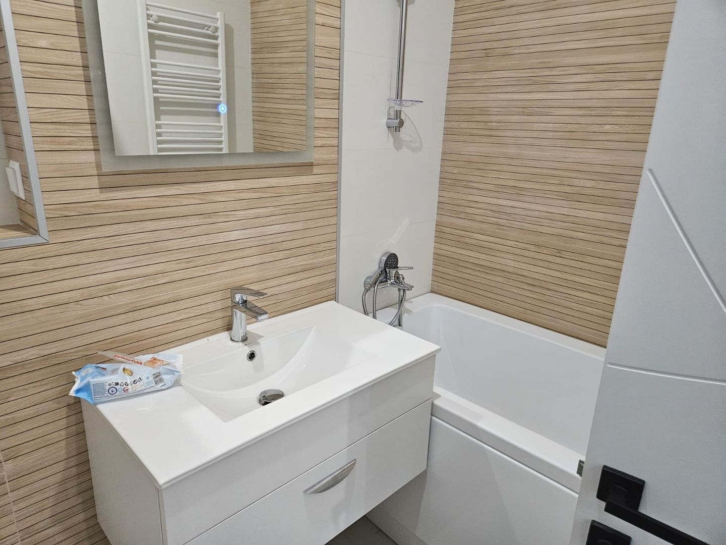 Inchiriere apartament in Bloc Nou, Fratii Golesti - Poză 6