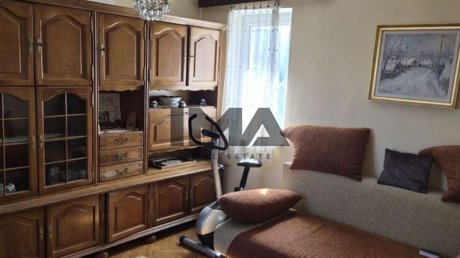 Apartament 3 camere decomandat, etaj intermediar cartier Manastur - Poză 2