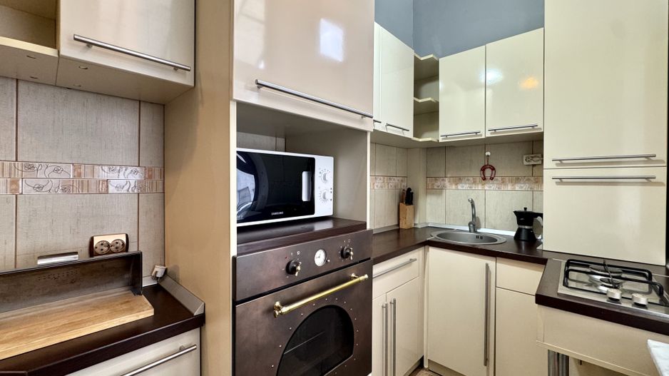 Apartament 2 camere la casă, curte și liniște,  lângă centrul orașului - Poză 13