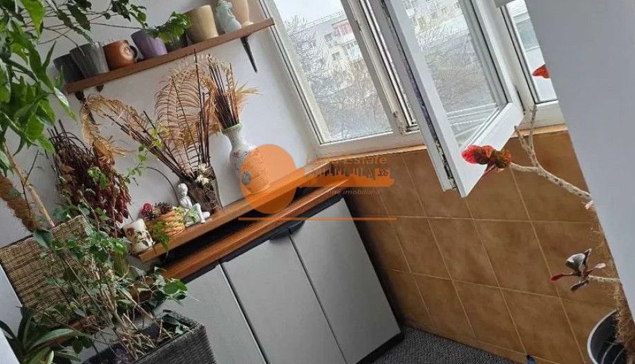 Apartament cu 4 camere in zona Gorjului - Poză 2