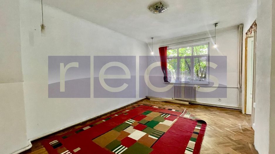 VANZARE VILA INTERBELICA VATRA LUMINOASA NECESITA RENOVARE CURTE PROPRIE - Poză 2