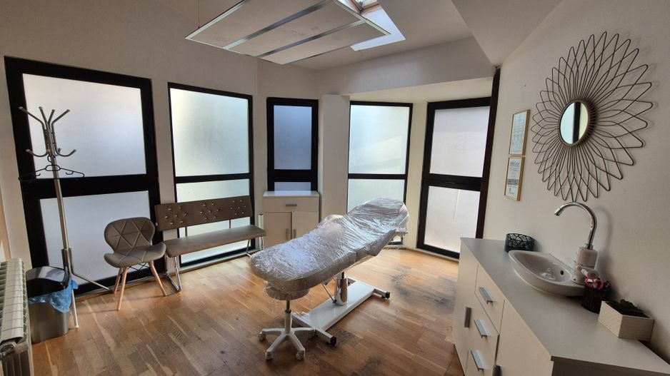 Casa S+P+1 Etaj+M - 170 mp - piata Victoriei - Poză 4