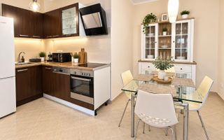 Apartament la casa cu 3 camere | Olimpia Stadion - Poză 5