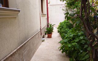 Vila frumoasa ,localizata central\ Unirii Square\Proprietar - Poză 8