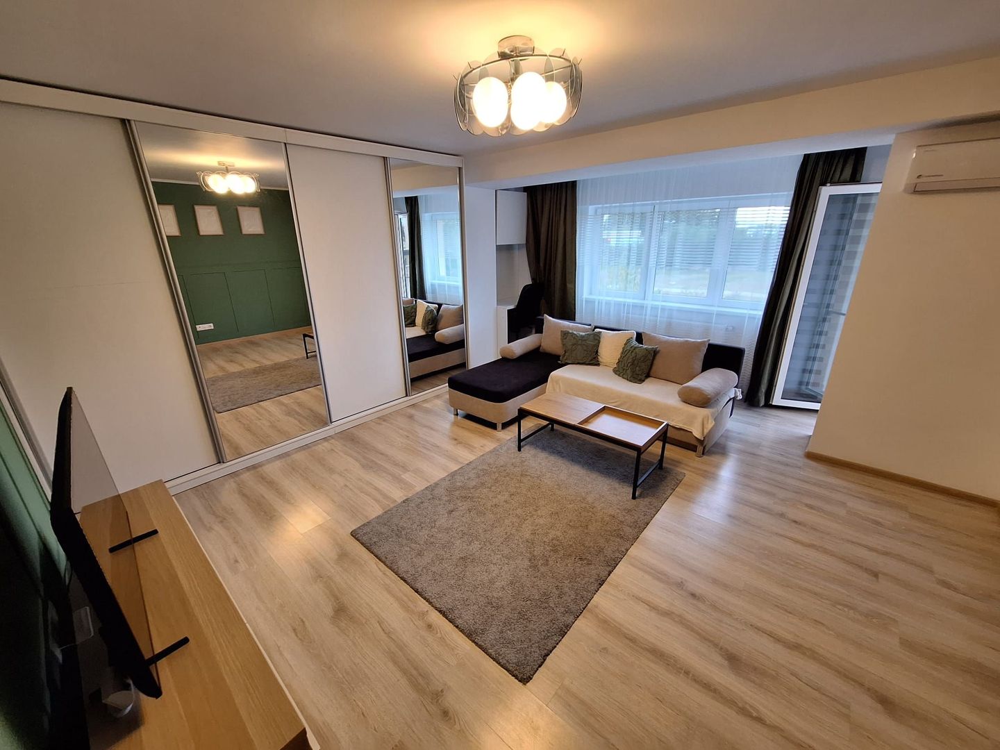 2 camere - DECOMANDAT - Mobilat SI Utilat - Parcare Subterana - Poză 12