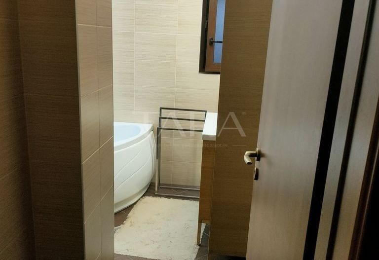 Apartament cu 3 camere de vânzare, Floresti. - Poză 12