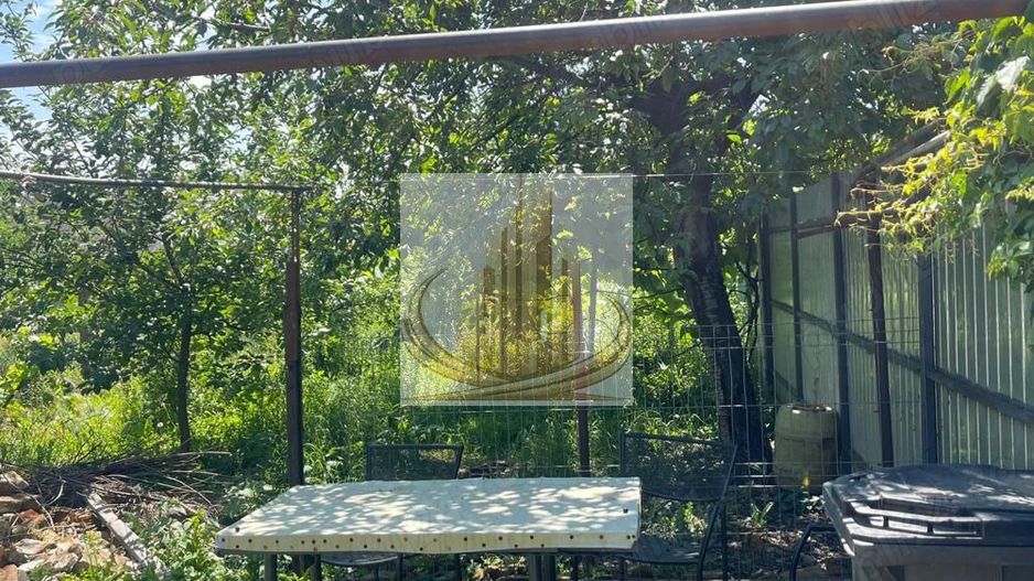 Casa de vanzare 3 apartamente zona Lipovei - Poză 1