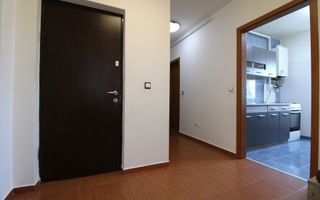 Aradului; decomandat, bucatarie inchisa. Parcare privata inclusa. - Poză 10