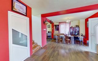 Proprietate pe 2 niveluri, curte individuala si garaj, cartier linistit, Rasnov. - Poză 6