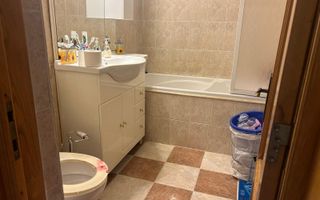 Apartament cu 3 camere zona mal - Poză 9