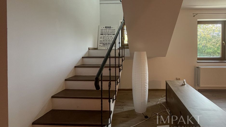 Casa individuala cu 6 camere, in cartierul Buna-Ziua - Poză 2