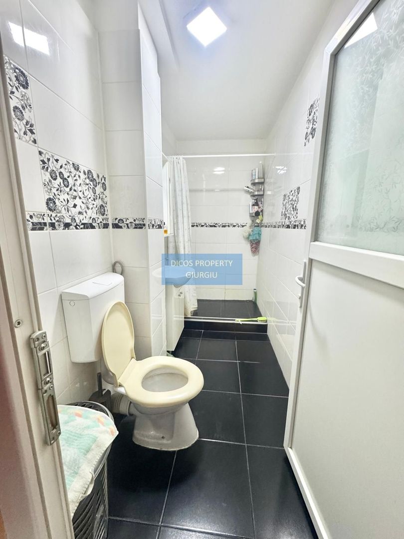 Apartament 3 camere de vânzare – Tineretului - Poză 3