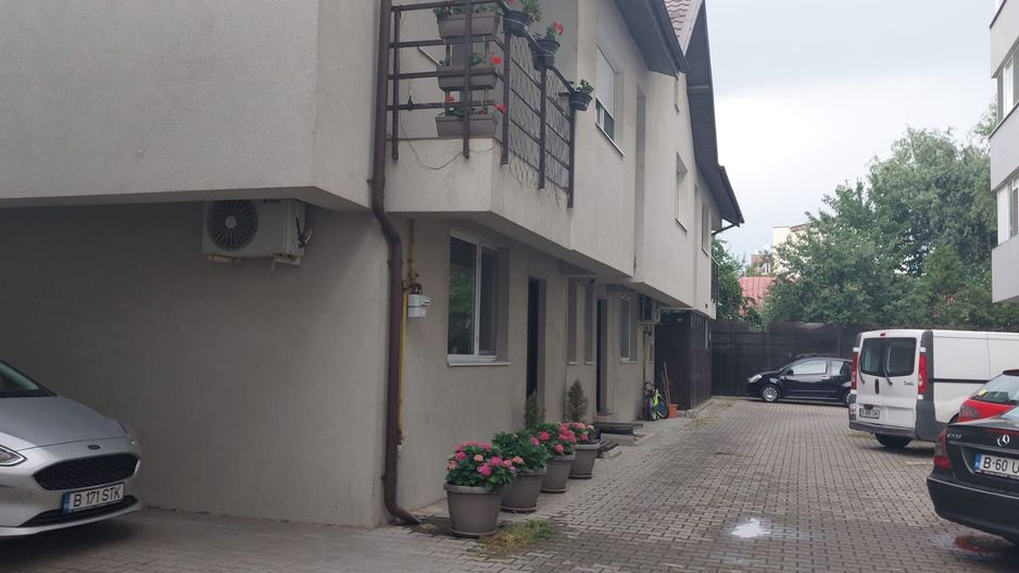 vila in triplex+parcare/mob-util partial/12-15min metrou D. Leonida - Poză 25