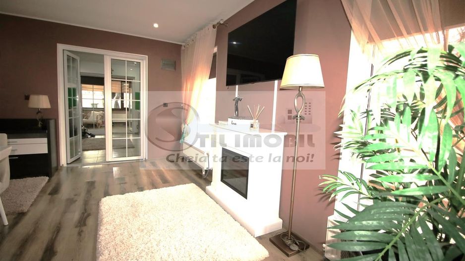 MIROSLAVA CASA EXCLUSIVISTA LA CHEIE LUX STIL MEDITERANEAN MOBILATA - Poză 10