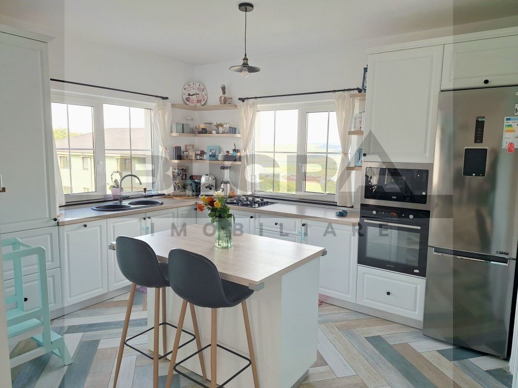 Casa individuala premium de 136mp, teren 465mp, zona Dezmir - Poză 2