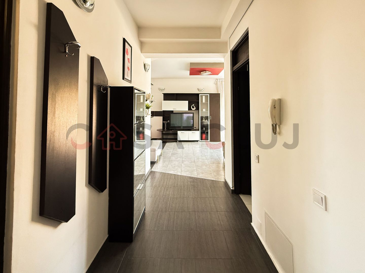 Apartament spatios cu terasa de 50 mp si vedere panoramica - Poză 4