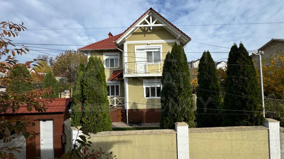 Chirie, casă, 4 camere, str-la Dacilor, Buiucani - Poză 1