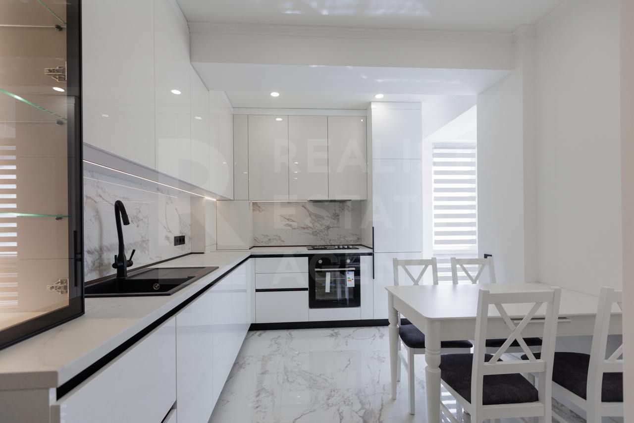 Chirie, apartament, 2 dormitoare, str. Calea Ieșilor, Sculeni - Poză 2