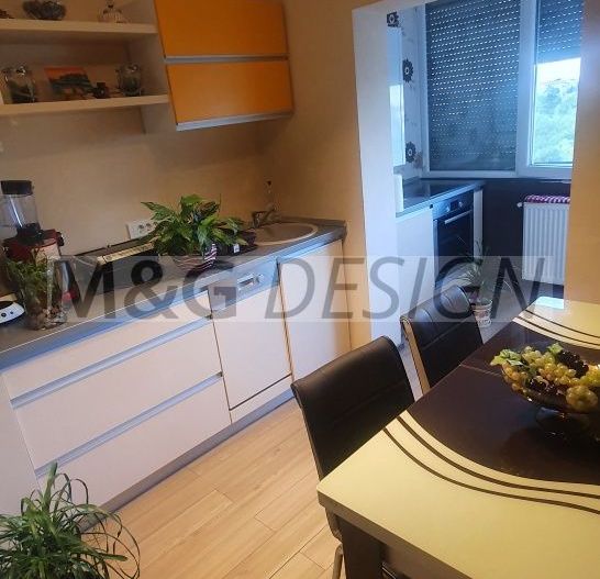 Apartament cu 3 camere Torontalului - Poză 7