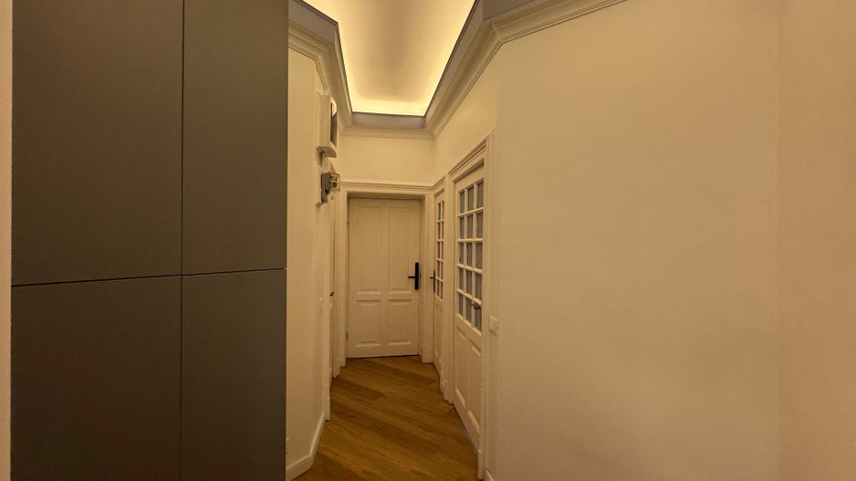 Etaj intreg, 5 camere in VILA INTERBELICA 180 mp, renovat - Poză 22