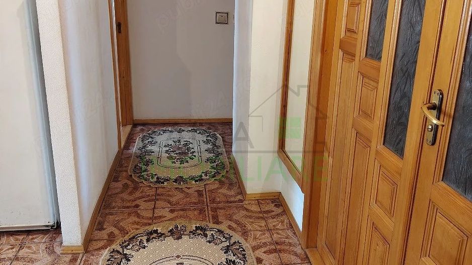 Apartament 3 camere decomandat, etaj 1, 2 balcoane și garaj – Râșnov - Poză 8