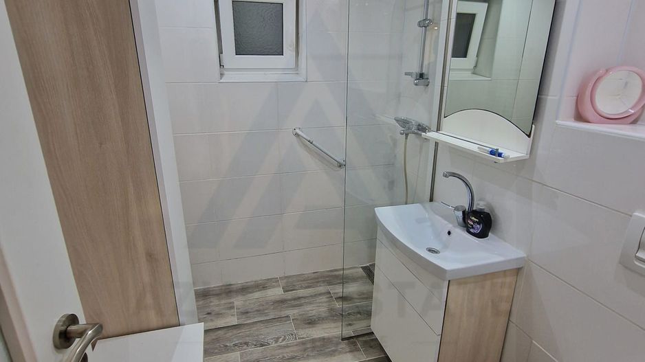 Apartament 3 camere 2 bai 66mp + pivnita Terezian - Poză 15
