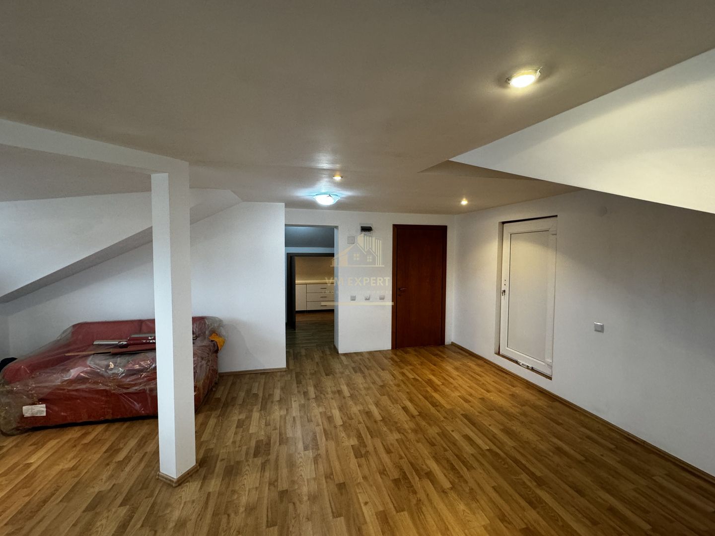 APARTAMENT CAMPULUNG TIP PENTHOUSE, 5 CAMERE GRUI - Poză 44