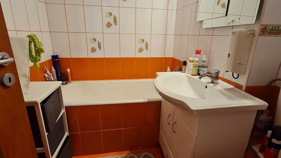 Apartament 3 camere decomandat - Poză 8