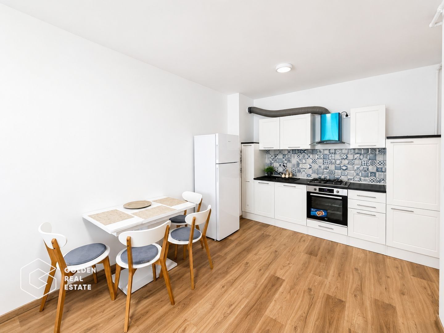 Apartament 2 camere si loc de parcare, Adora Park Uta - Poză 3