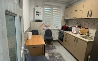 Apartament 2 camere, renovat recent, totul nou, mobilat si utilat - Poză 3