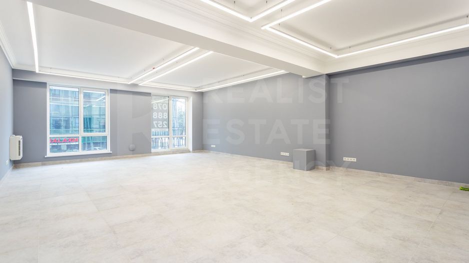 Vânzare, spațiu comercial, strada Eminescu Mihai, Centru - Poză 4