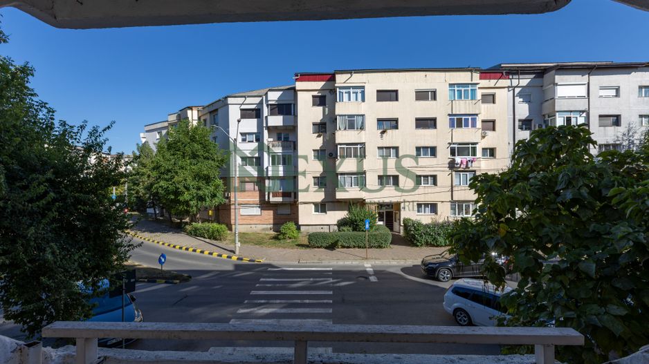 Apartament cu 4 camere, 90 mp, etaj 1 – Zona Nord, Bacău - Poză 28