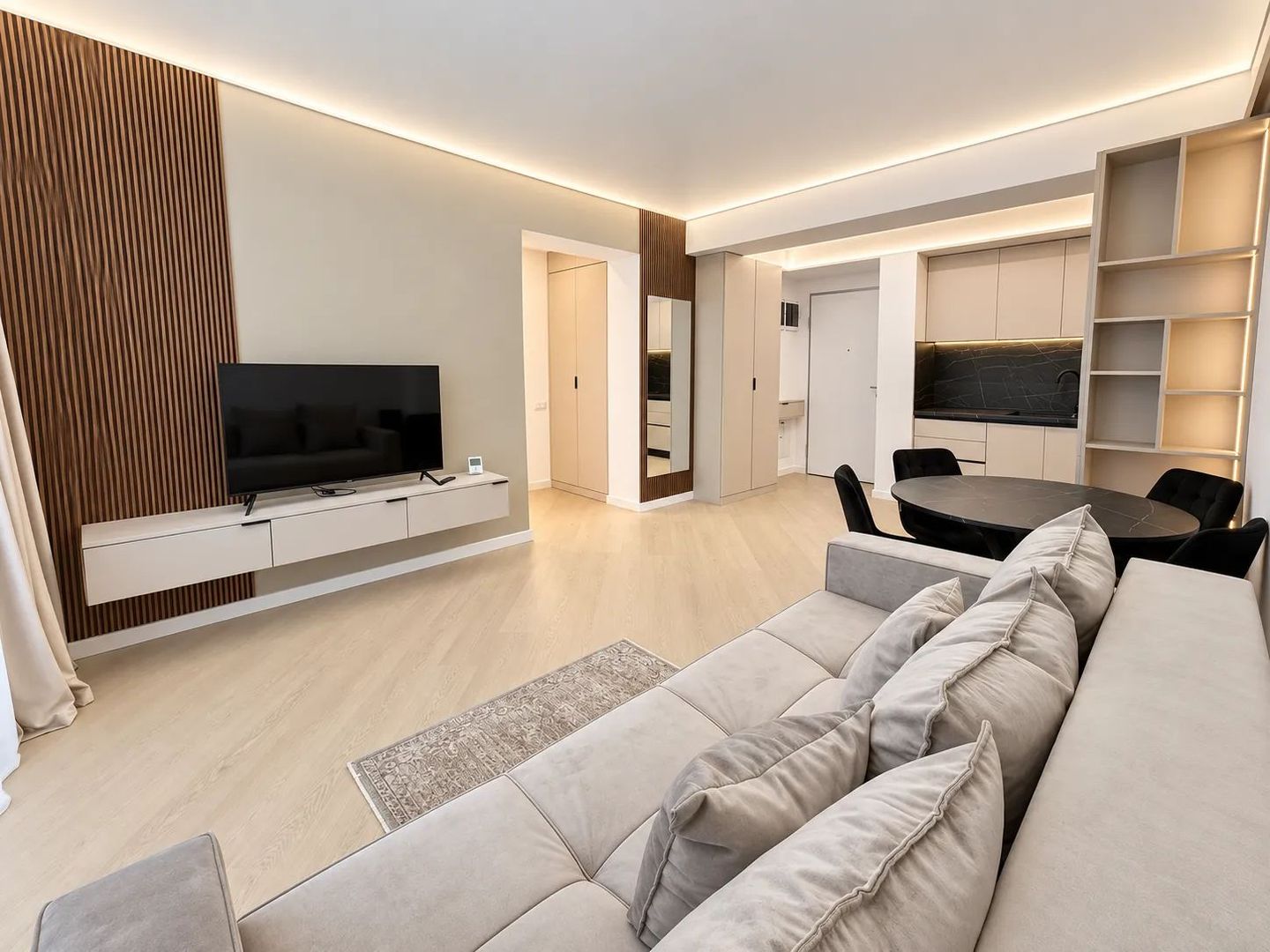 Cortina North || 2 camere || Mobilat la comandă || Vedere panoramică - Poză 1