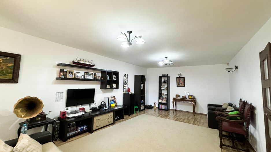Vila Individuala cu 7 Camere | Teren 252 MP | Otopeni DN1- langa Lidl - Poză 4