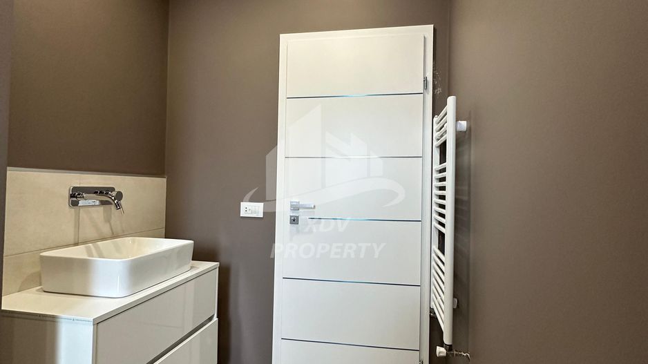 Penthaus  modern in  Sibiu ,3 camere ,2 garaje subteran , boxa - Poză 3