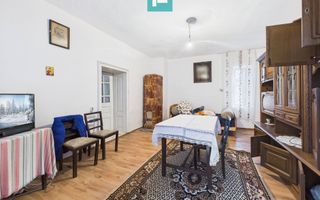 Casă cu teren de 24.679,73 mp, în Hălmagiu, Arad - Poză 3