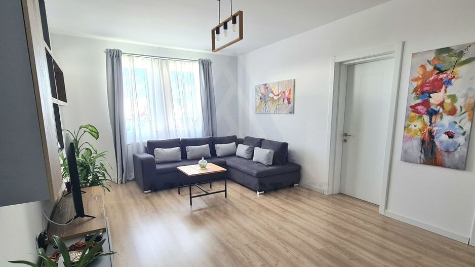 Apartament modern 57 mp utili 2 balcoane loc de parcare zona Lazaret - Poză 2