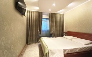 Chirie, apartament, 3 camere, str. Liviu Deleanu, Buiucani - Poză 1