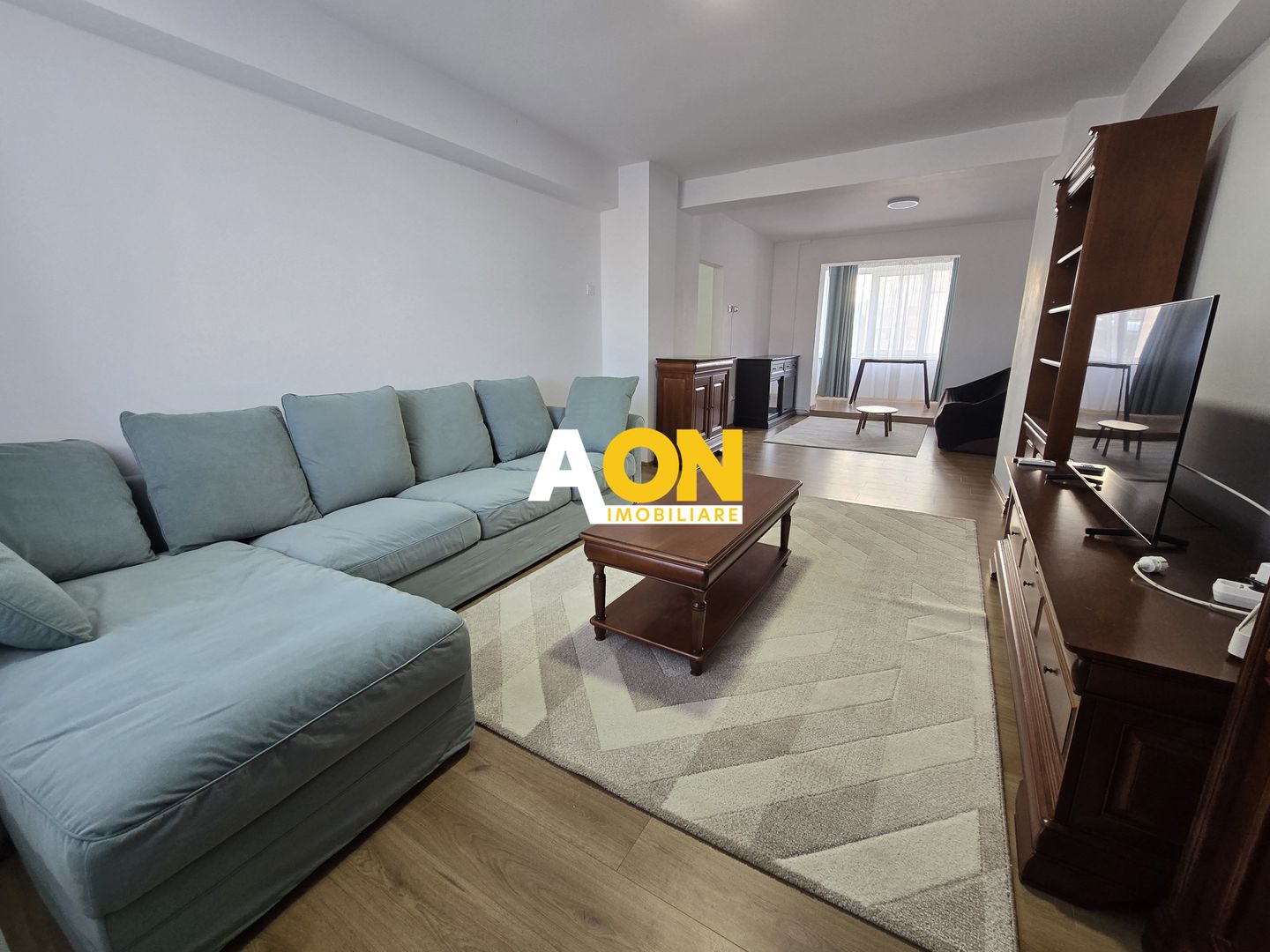 Apartament 4 Camere Finisat Mobilat, Bloc cu Lift - Poză 1