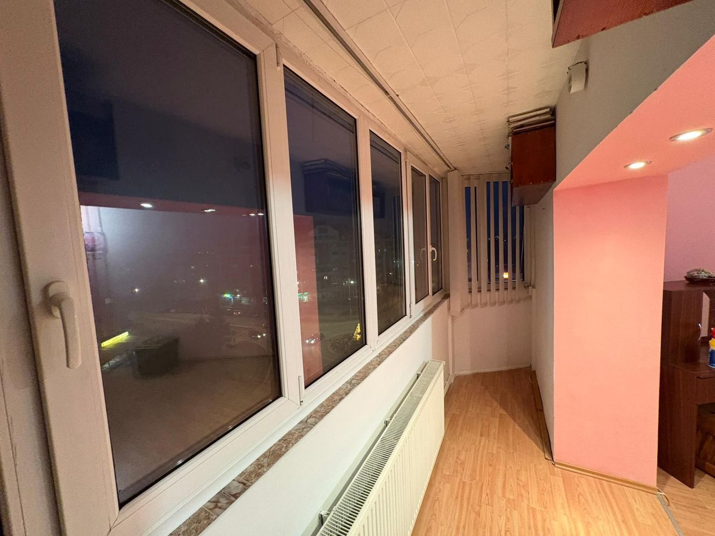 Apartament 3 camere decomandat 74 M² utili zona Lenin Nicolae Iorga - Poză 9