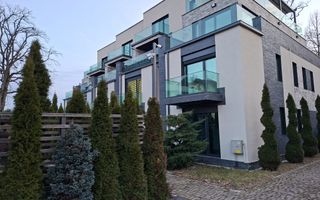 Casa moderna cu 6 camere terase 50 mp si curte in Parcul Sub Arini - Poză 1