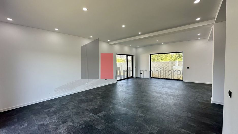 Vanzare vila 4 camere in Domnesti - Poză 2