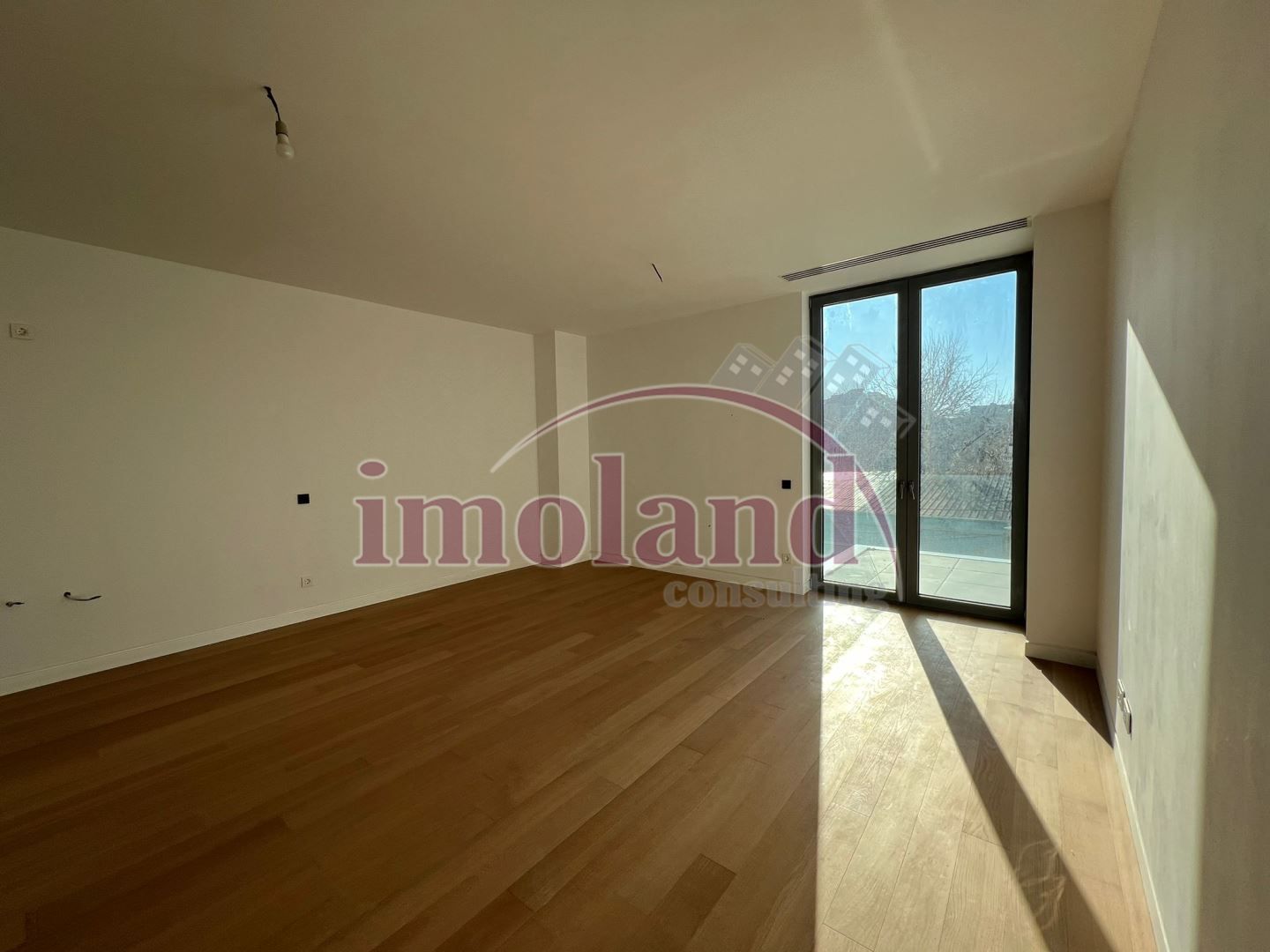 Vanzare - apartament - 2 camere - Lacul Floreasca - Poză 2