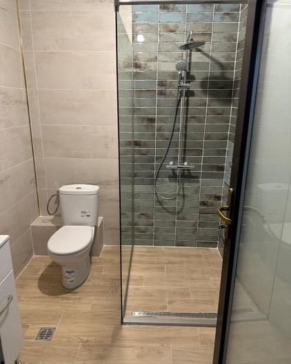 Apartament 4 Camere Pe 3 Niveluri+Curte 40 mp2 , Metrou Crangasi , Particular - Poză 9