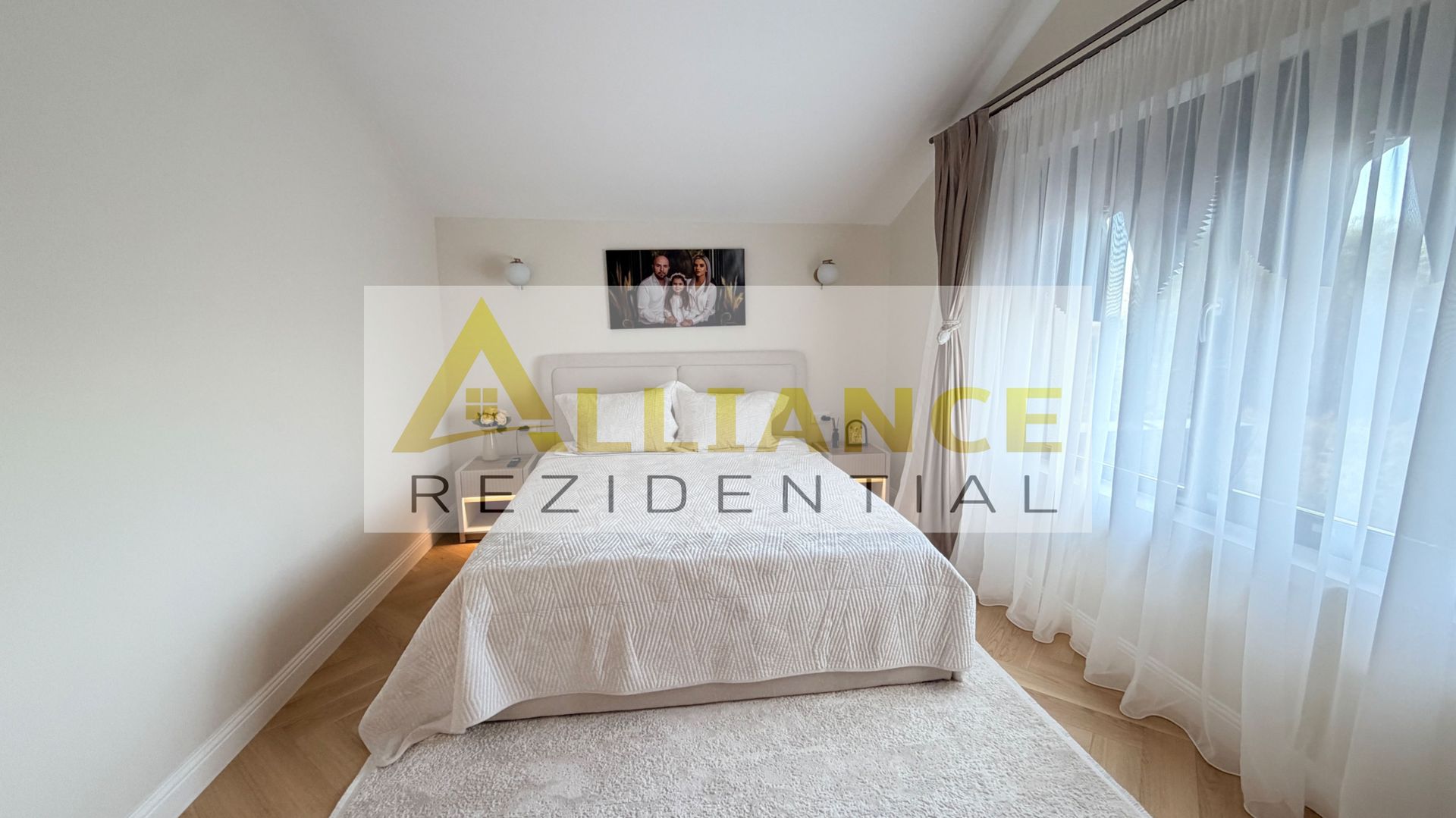 CASA ULTRAMODERNA DE VANZARE IN BERCENI | COMPLET MOBILATA SI UTILATA - Poză 18