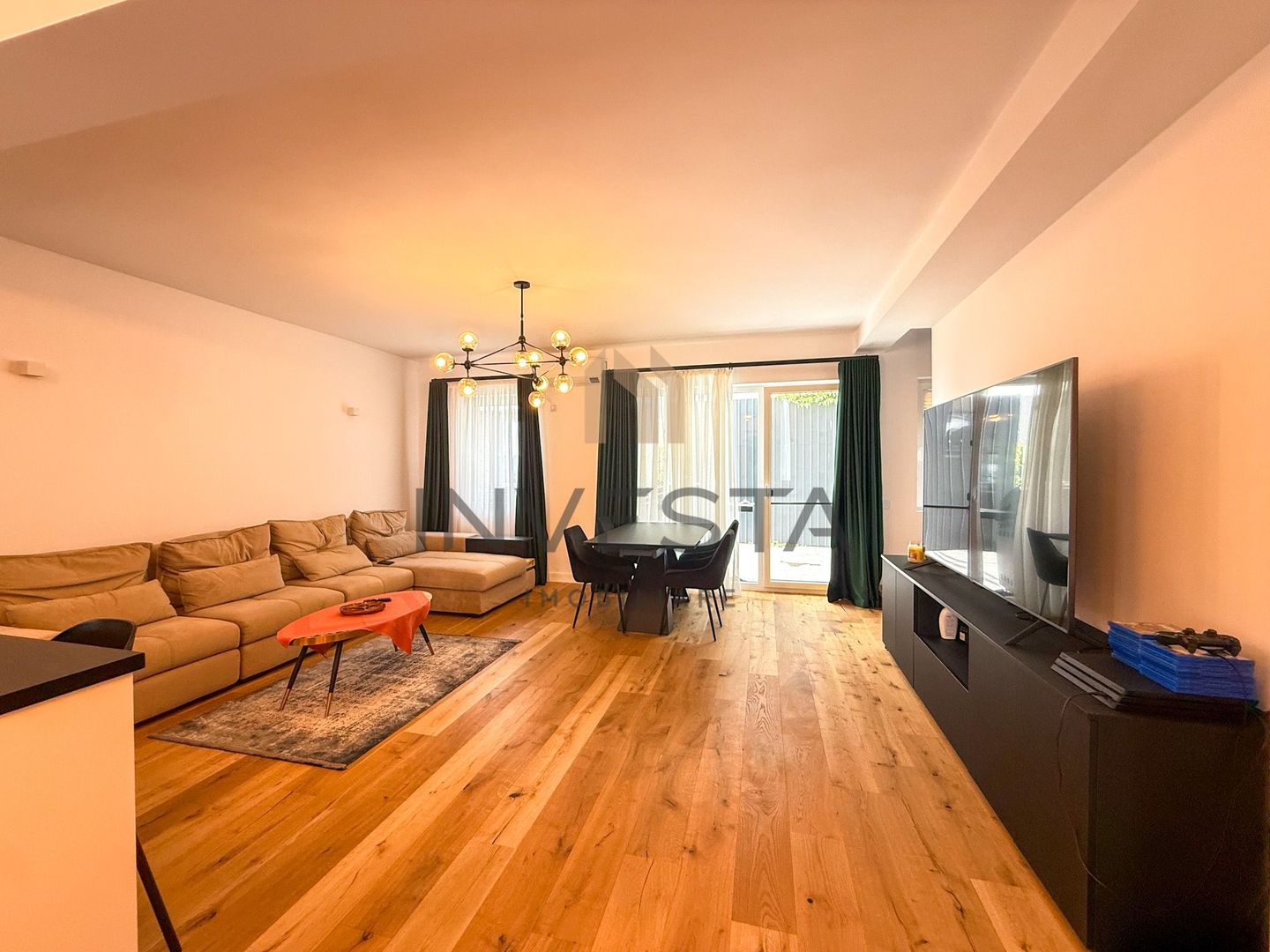 Casa insiruita cu finisaje moderne in cartierul Europa! - Poză 4